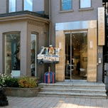The view of the Loch Gallery building located at 16 Hazelton Avenue, Toronto, Ontario, Canada